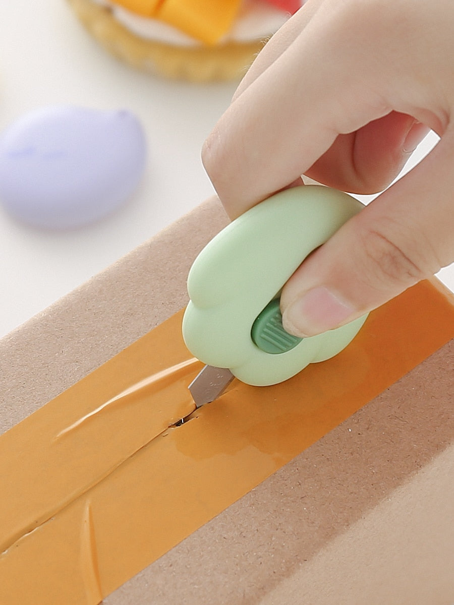 MINKYS Kawaii Mini Pocket Cat Paw Art Utility Knife Express Box Knife Paper Cutter Craft Wrapping Refillable Blade Stationery