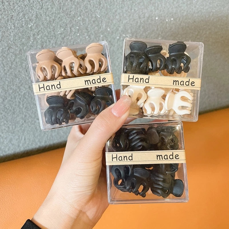 10/12Pcs/BOX New In Matte Mini Kawaii Black Crab Hair Clip Claw Women Girls Cute Clips hair Clamp Gifts Kid Hair Accessorie