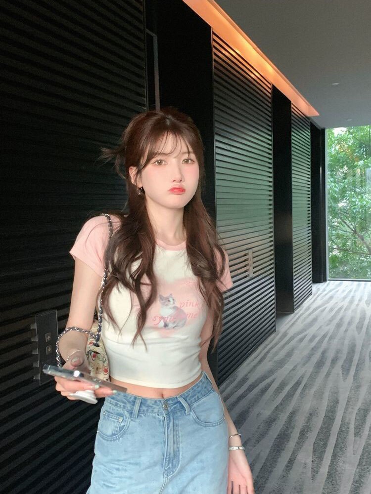 Hikigawa Fashion Y2k Crop Tops kawaii Harajuku Short-sleeved women's cute heart print Slim Fit Tees Sexy Irregular Goth Tshirts